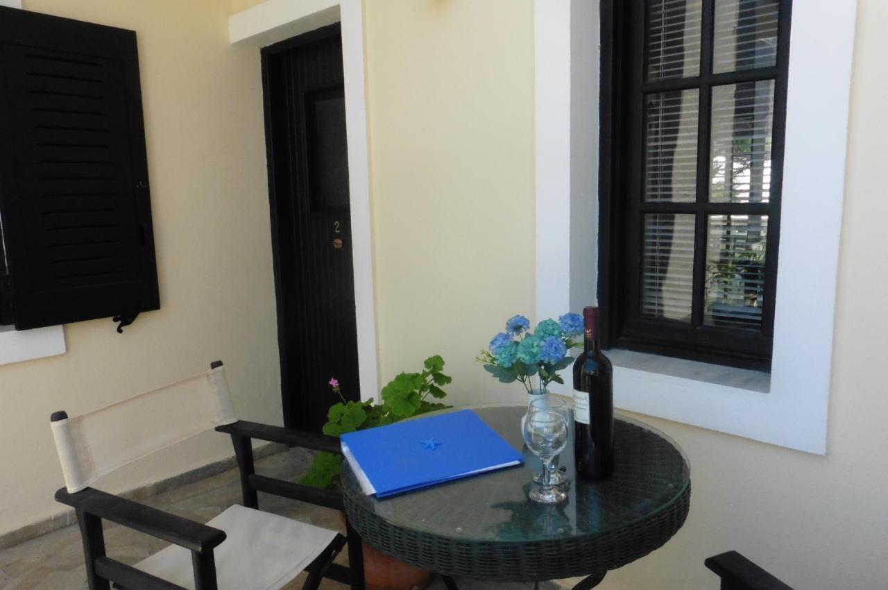 Julies Apartments Kokkini Hani Exterior foto